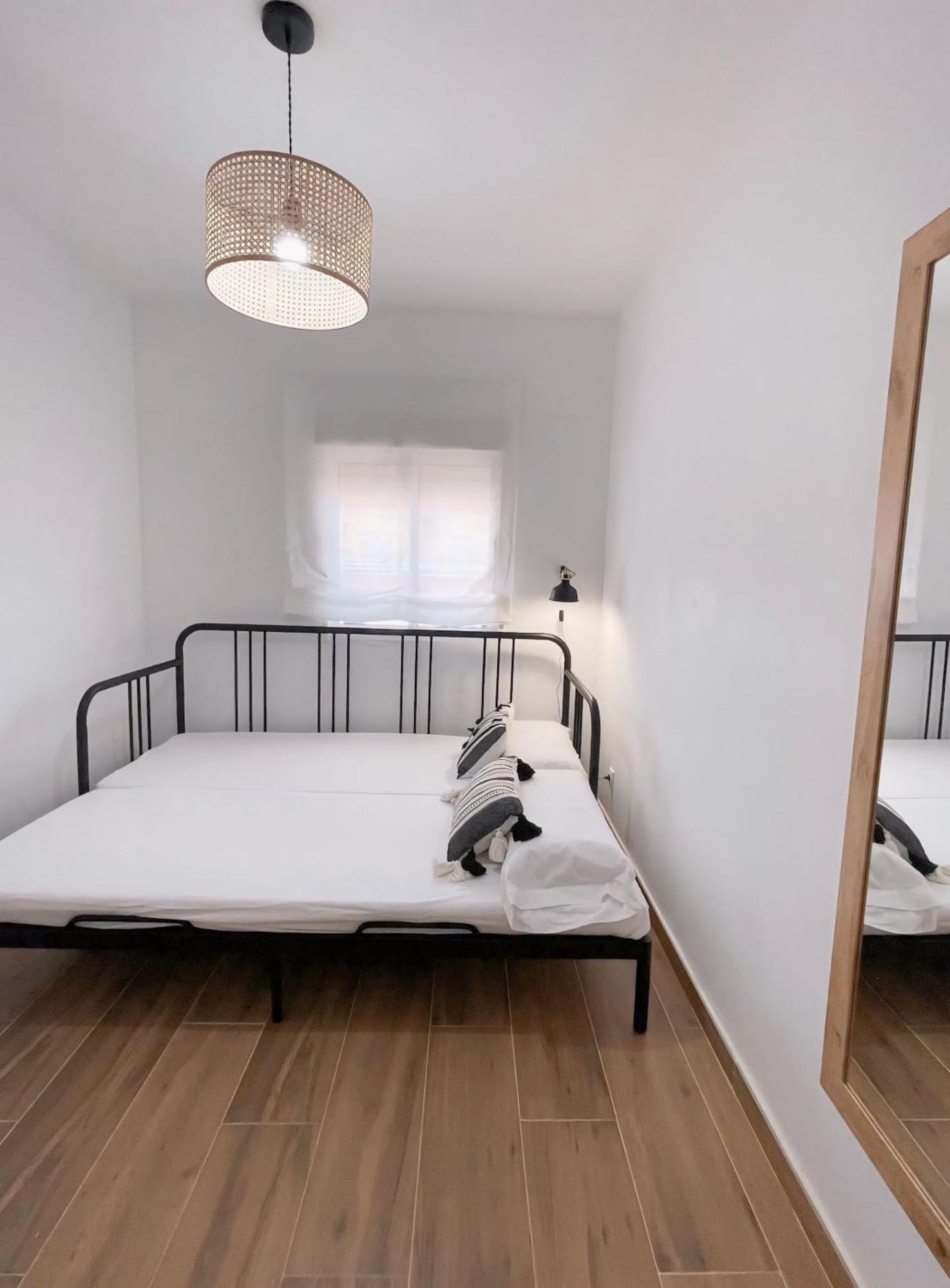 Apartamento Boho Chic Дения Екстериор снимка
