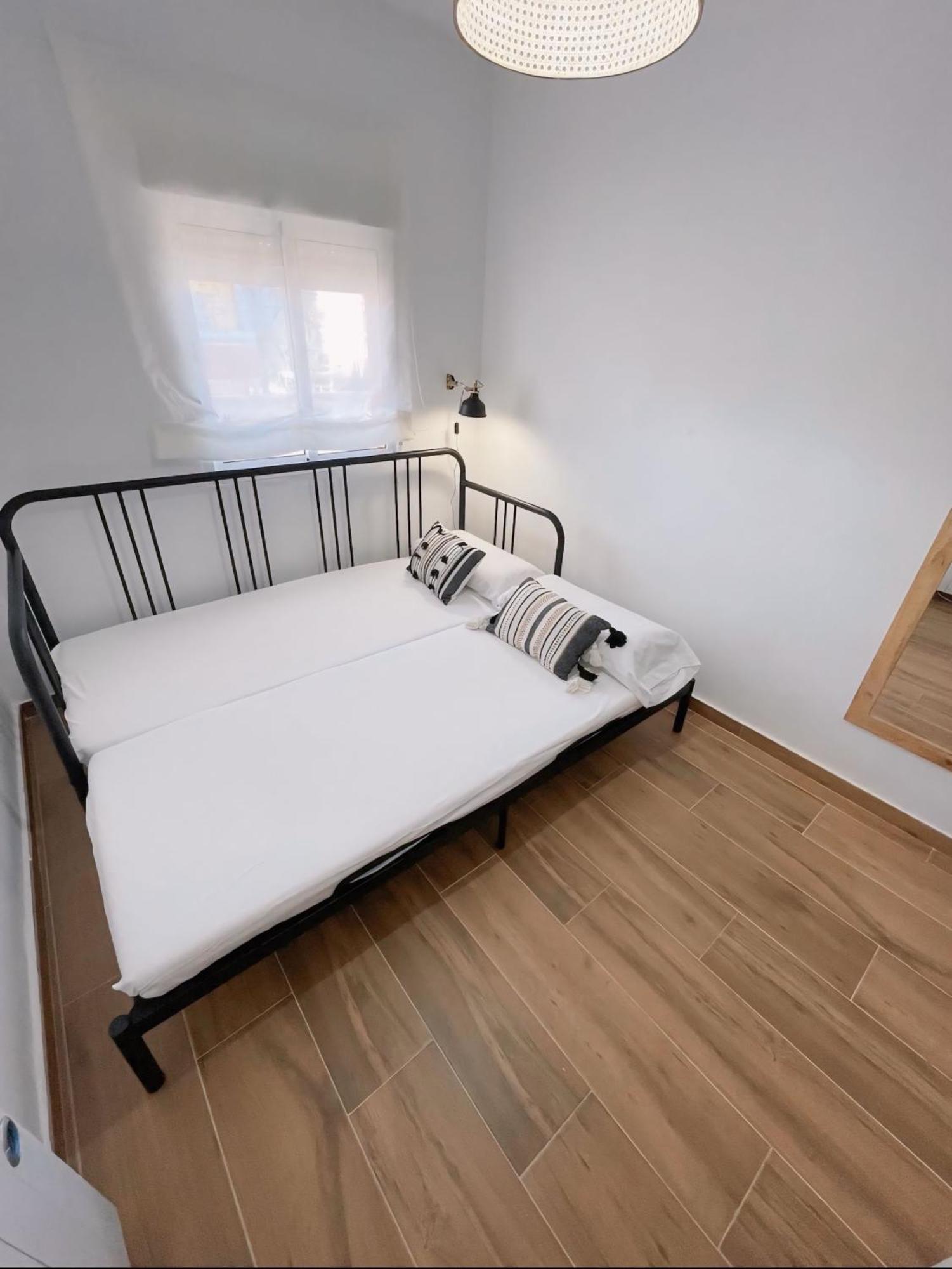Apartamento Boho Chic Дения Екстериор снимка