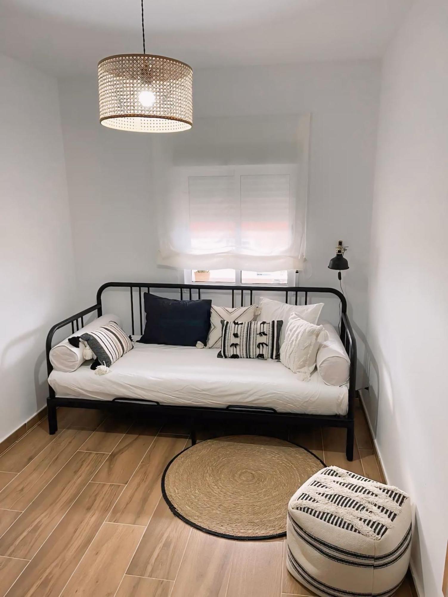 Apartamento Boho Chic Дения Екстериор снимка