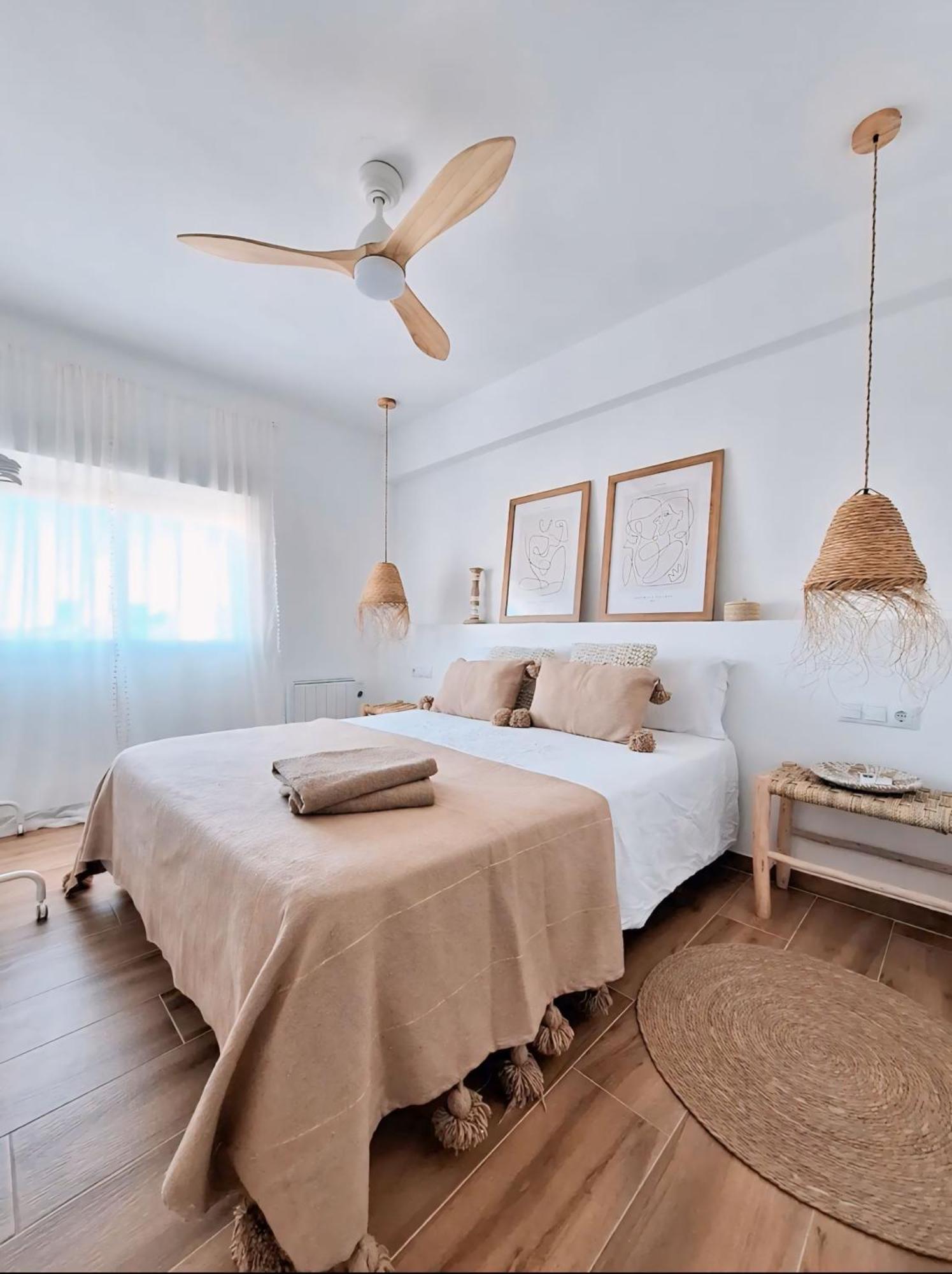 Apartamento Boho Chic Дения Екстериор снимка